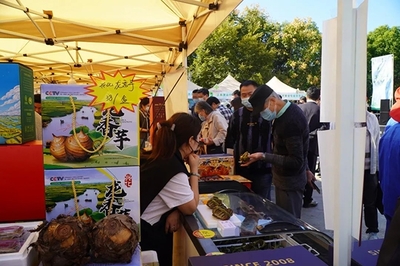 江蘇名優(yōu)農(nóng)產(chǎn)品進上海展銷會成功舉辦，助推區(qū)域合作與物資供銷